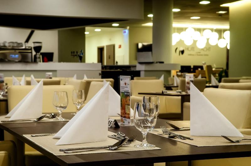 Hotel Yacht Wellness & Business - Restoran