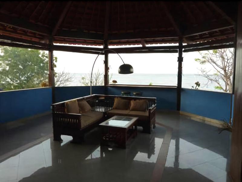 Amed Cafe Hotel - Lobi