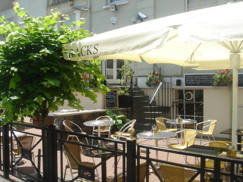 The Clifton Hotel - Genel