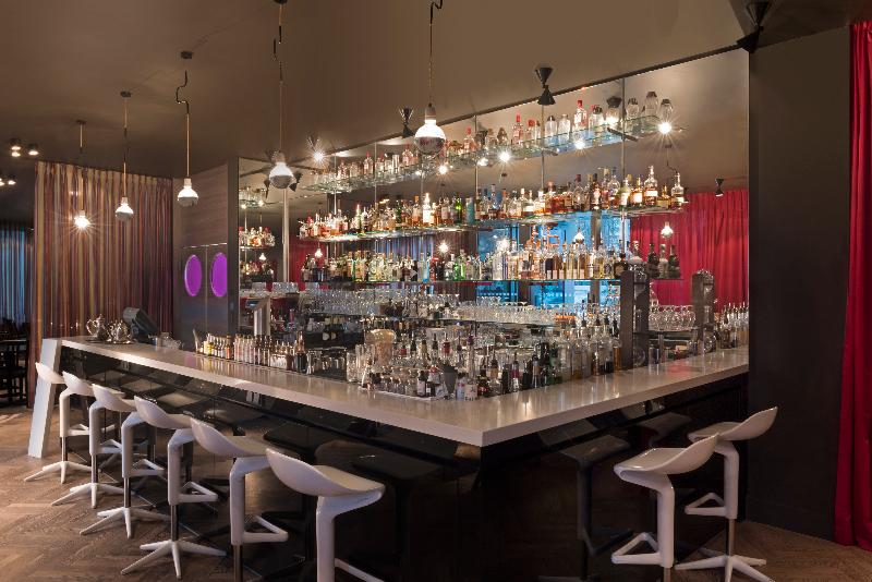 Adina Apartment Hotel Berlin Hackescher Markt - Bar
