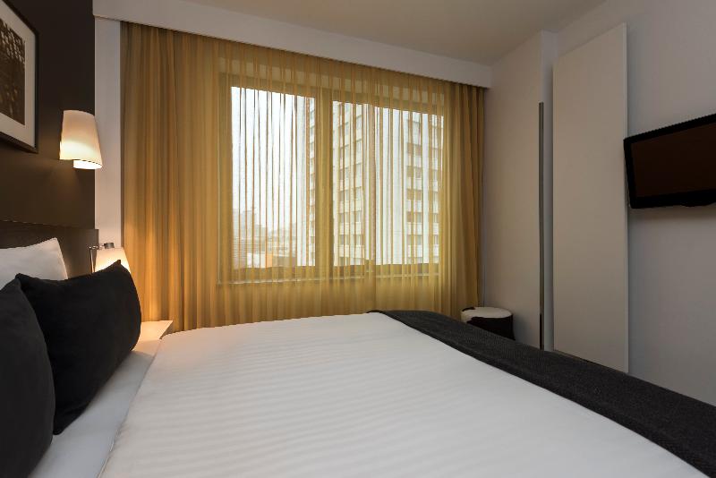 Adina Apartment Hotel Berlin Hackescher Markt - Oda