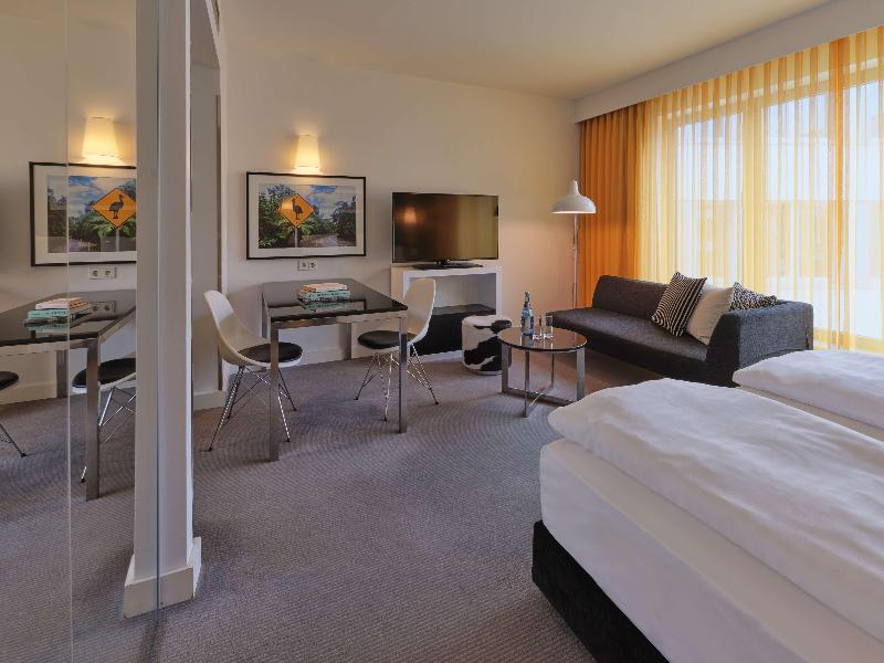 Adina Apartment Hotel Berlin Hackescher Markt - Oda