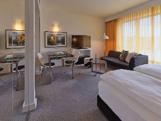 Adina Apartment Hotel Berlin Hackescher Markt fotoÄŸrafÄ±