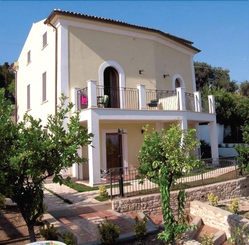 Villa Vittoria - Genel