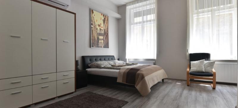 Corvin Point Hostel - Oda