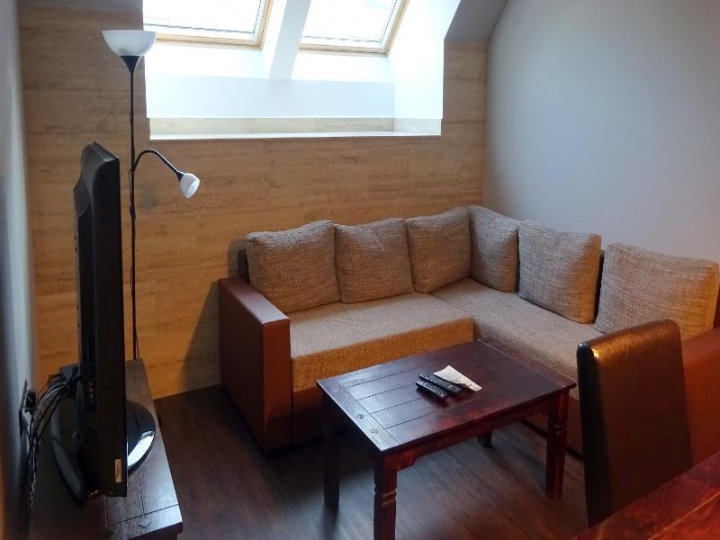 Corvin Point Hostel - Oda