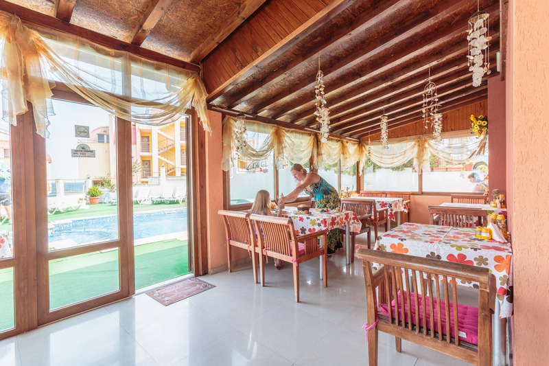 Apolis - Restoran