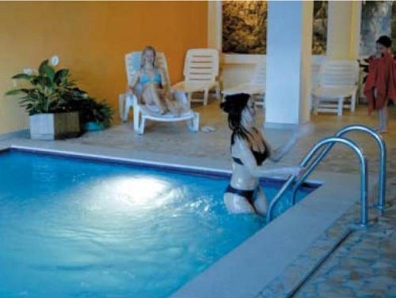 Stella Delle Alpi Wellness & Resort - Havuz