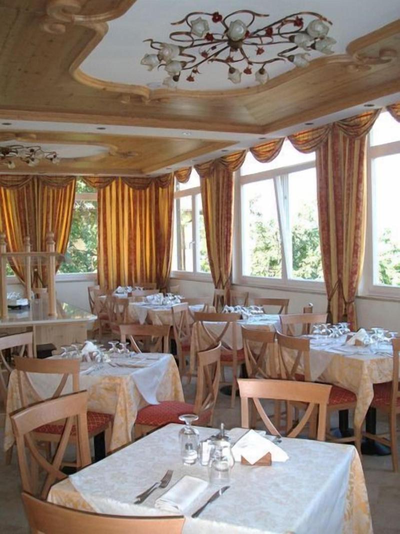 Stella Delle Alpi Wellness & Resort - Restoran