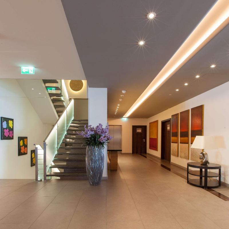 Hotel Beaulac - Lobi
