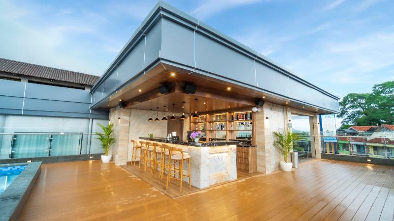 POP! Teuku Umar Denpasar - Bar