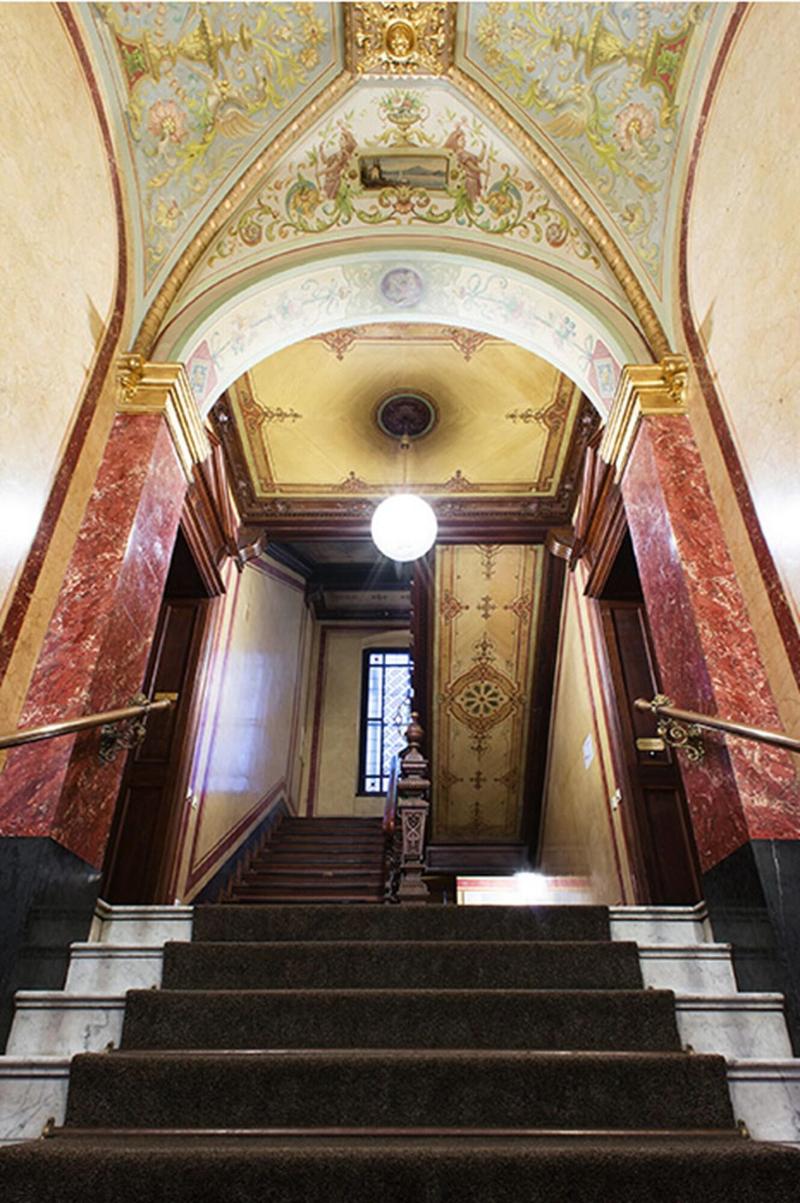 Upper Room Hotel - Genel