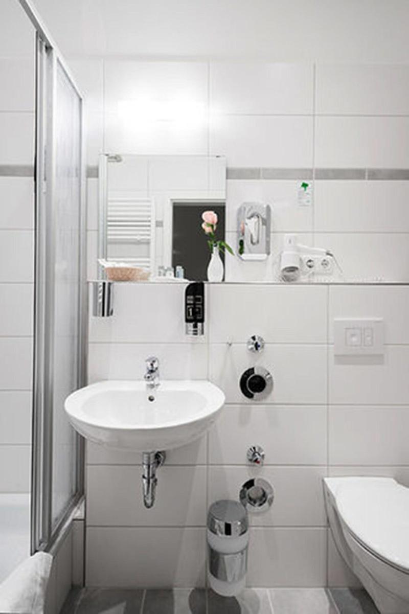 Upper Room Hotel - Oda