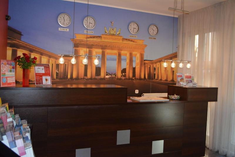 Atlas Berlin Hotel - Genel