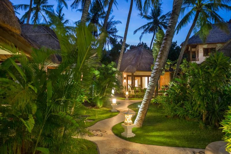 Palm Garden Amed Beach & Spa Resort - Oda