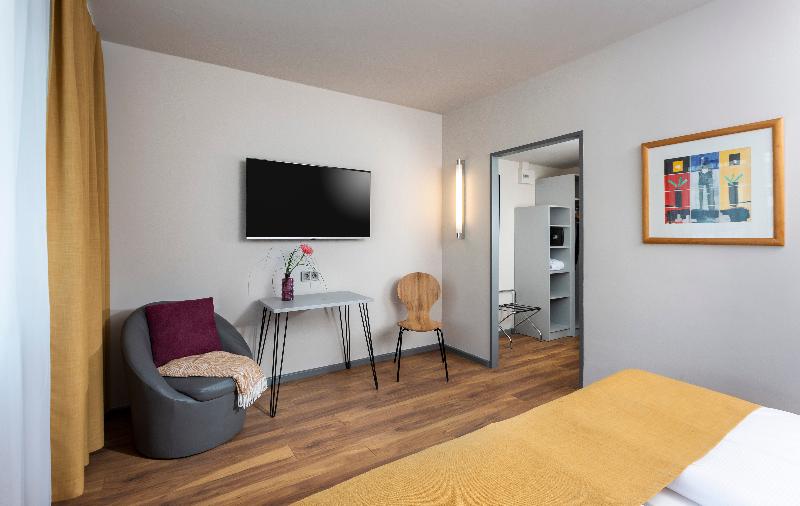 SORAT Hotel Berlin - Oda
