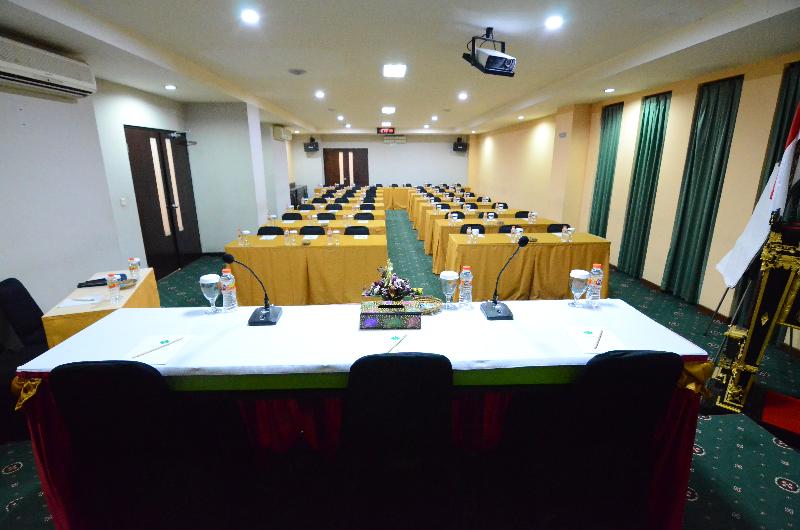 Hotel Grand Santhi - Toplantı