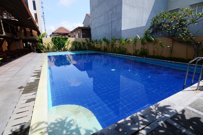 Hotel Grand Santhi - Havuz