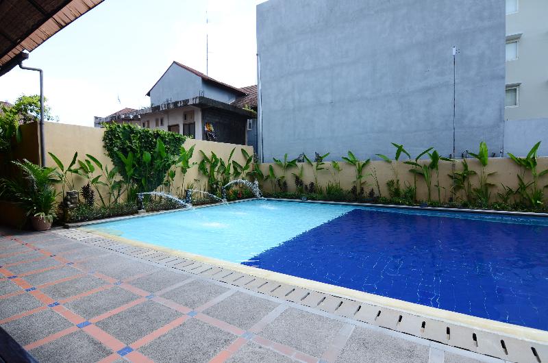 Hotel Grand Santhi - Havuz