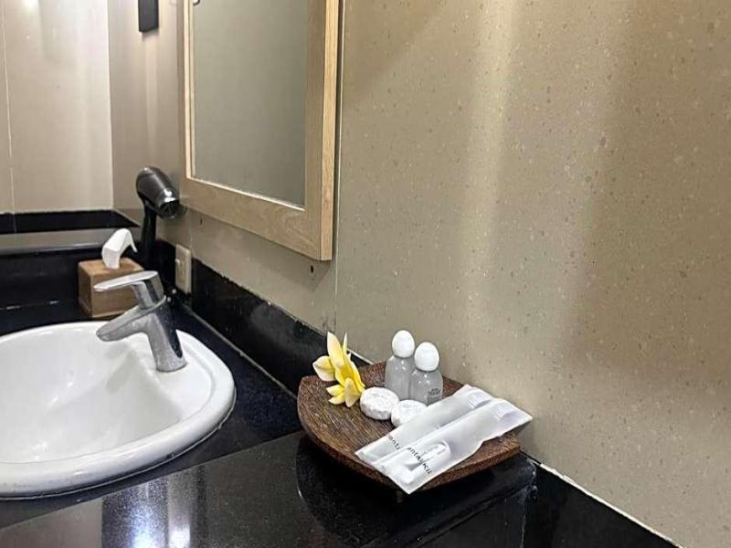 Nirmala Hotel & Convention Centre - Oda