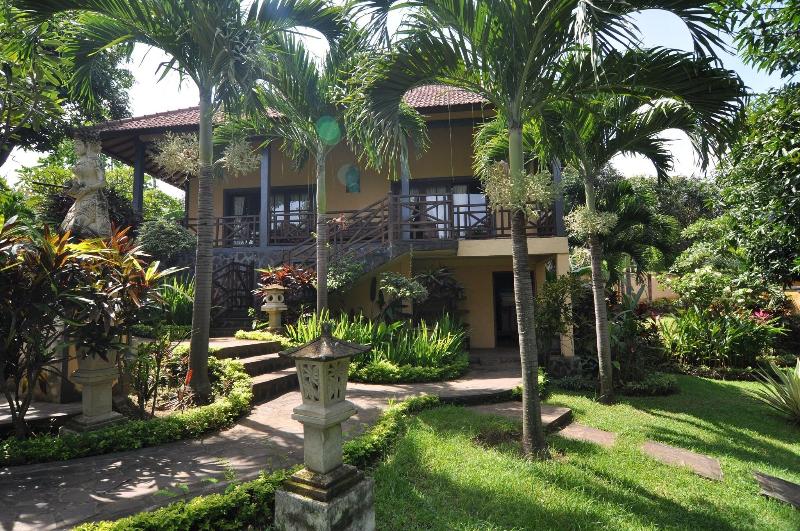 Puri Mangga SeaView Resort & Spa - Genel