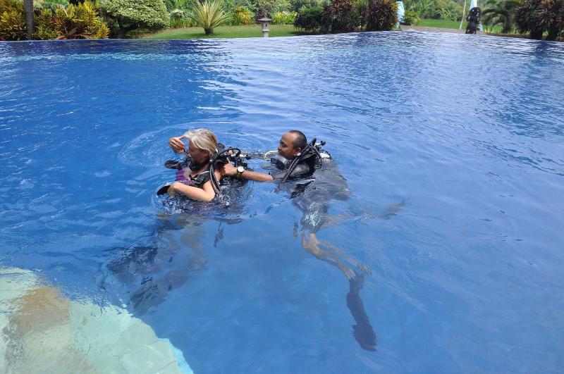 Puri Mangga SeaView Resort & Spa - Havuz