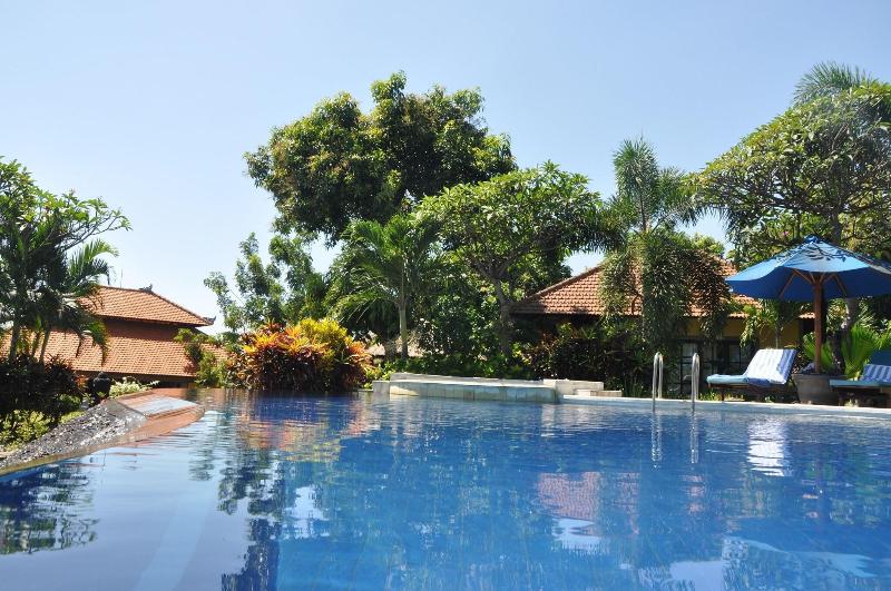 Puri Mangga SeaView Resort & Spa - Havuz
