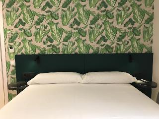 Hotel chic&basic Lemon Barcelona