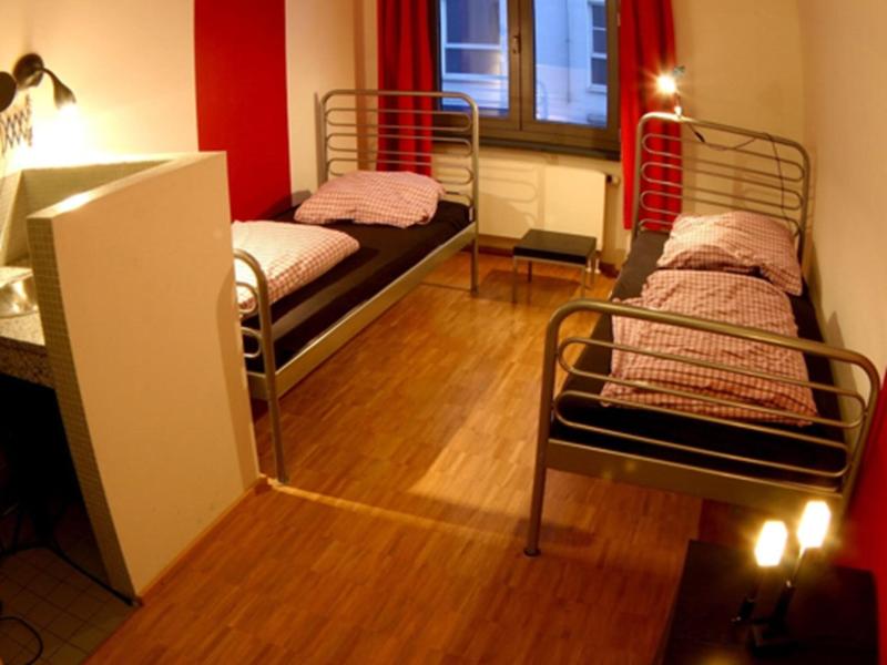 Heart of Gold Hostel Berlin - Oda