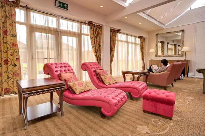 Champneys Springs Health Resorts - Bar