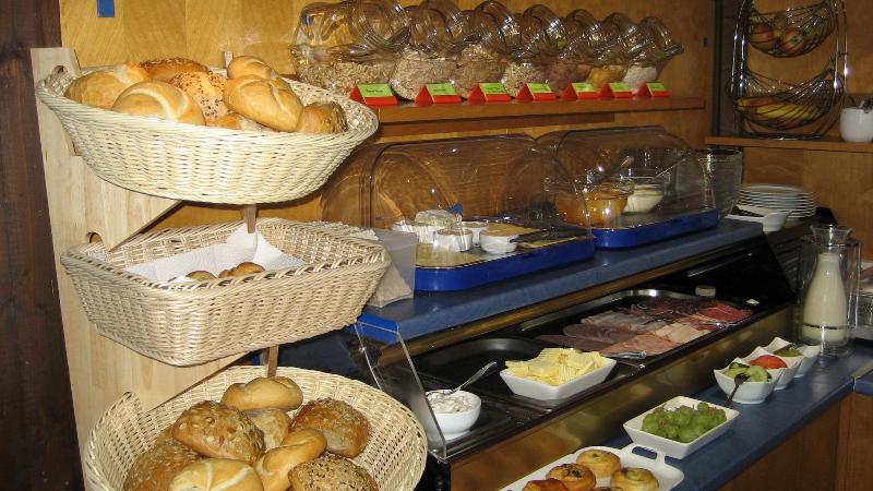 Landhotel Weisses Ross garni - Restoran