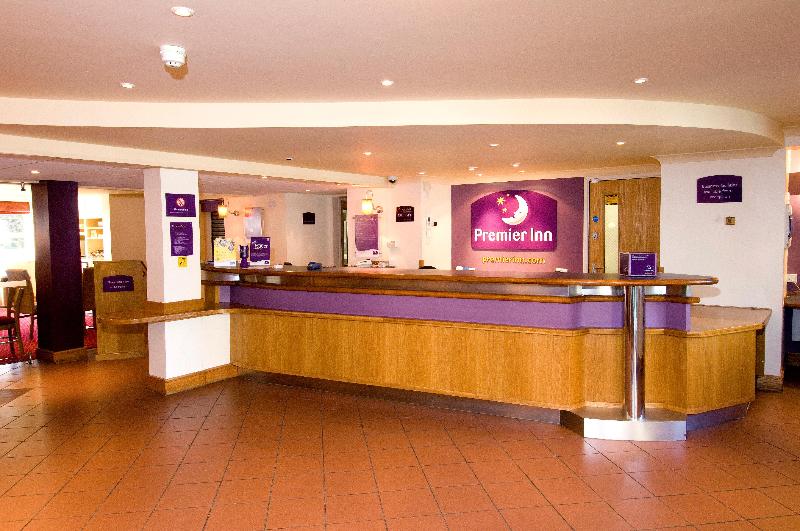 Premier Inn Birmingham Hall Green - Lobi
