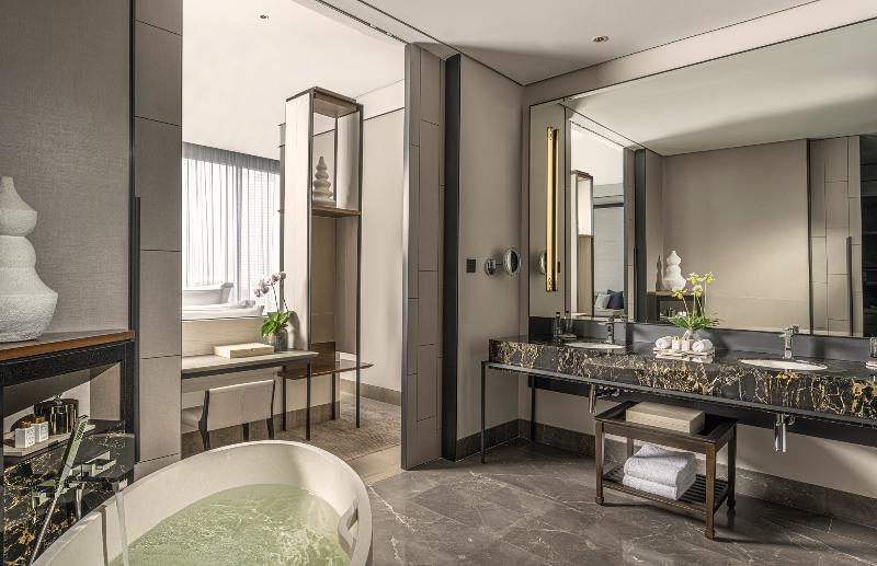 Four Seasons Hotel Bangkok at Chao Praya River - Oda