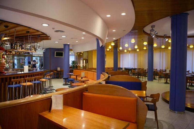 Fenals Garden - Bar