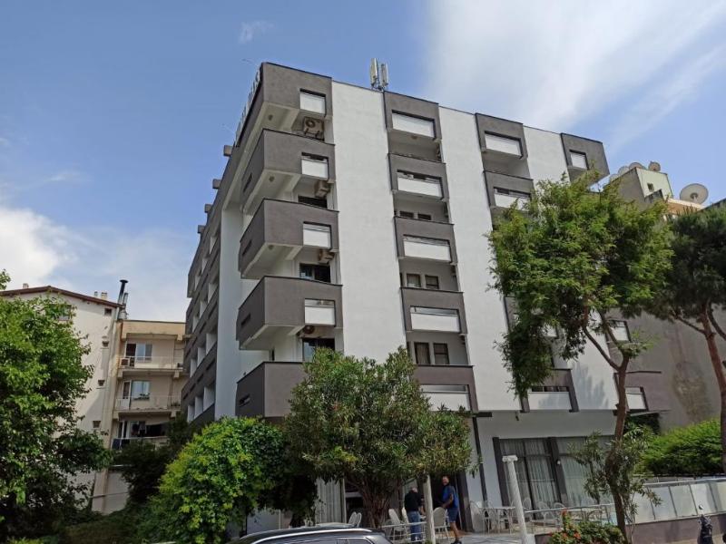 Dias - Lobi