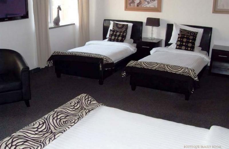 Inn On The Prom Boutique - Oda