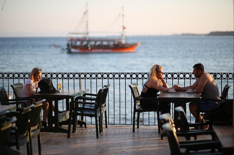 Tuntas Beach Hotel Altinkum - Bar