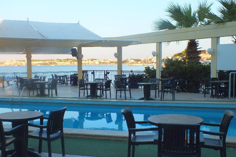 Tuntas Beach Hotel Altinkum - Bar