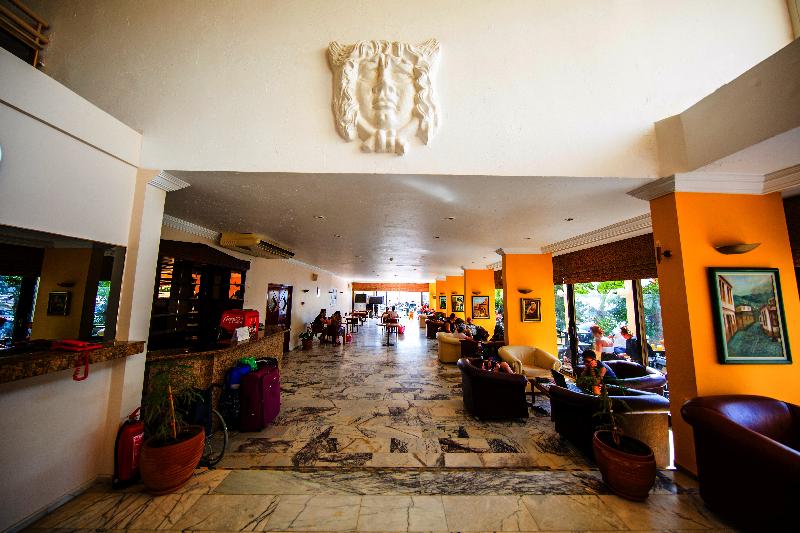 Tuntas Beach Hotel Altinkum - Lobi