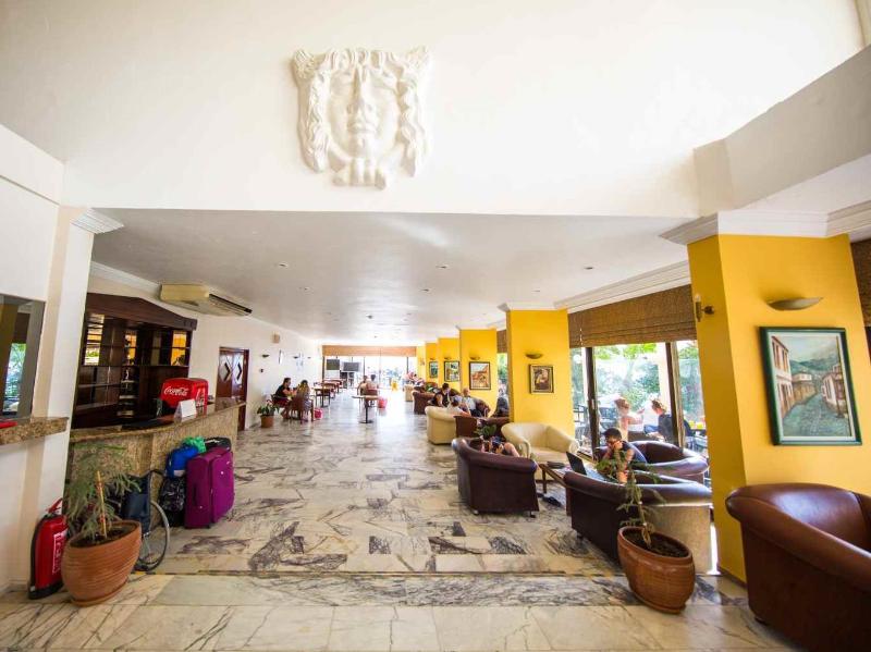 Tuntas Beach Hotel Altinkum - Lobi