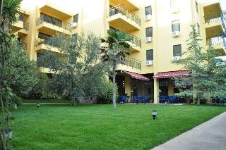 Palm Court Suites