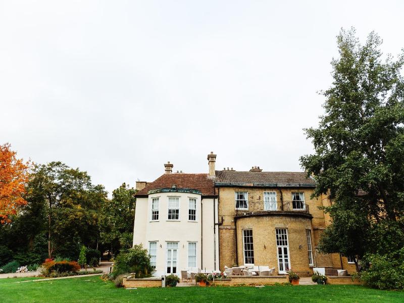Woodlands Manor - Genel