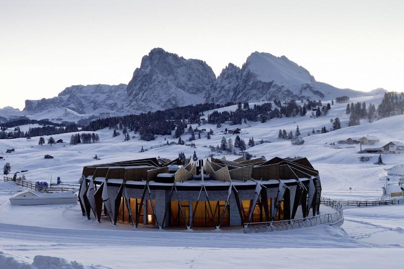 Alpina Dolomites - Genel