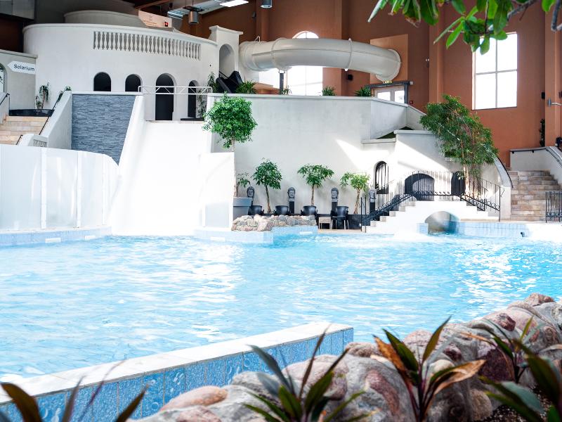Van der Valk Resort Linstow - Havuz