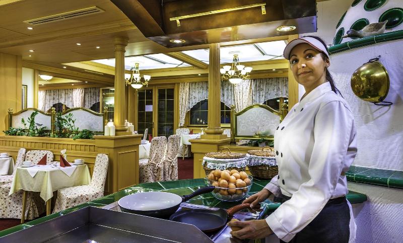 Villa Medici Hotel & Restaurant - Restoran
