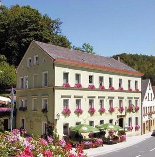 Hotel & Gasthof Goldener Hirsch fotoÄŸrafÄ±