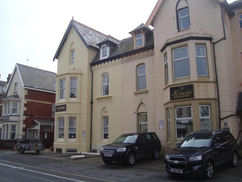 Tuxford House Hotel - Genel