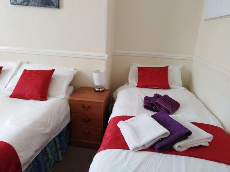 Tuxford House Hotel - Oda