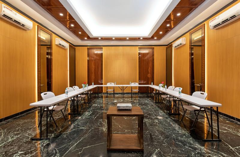 Boss Legian Hotel Powered by Archipelago - Toplantı