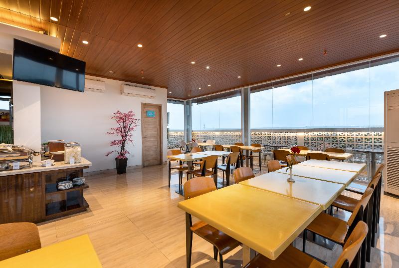 Boss Legian Hotel Powered by Archipelago - Restoran